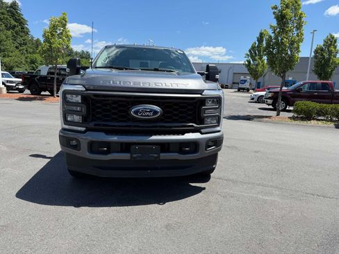 Used 2024 Ford F350 XLT w/ XLT Premium Package AWD/4WD image 3