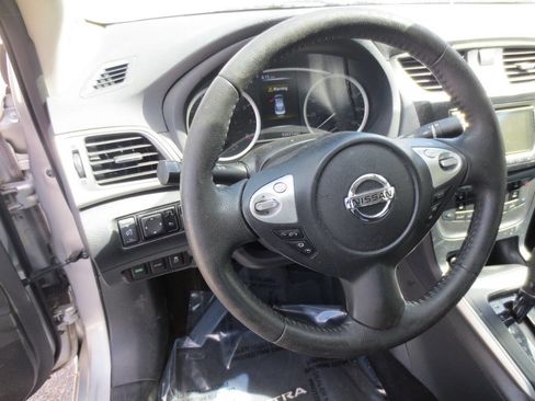 Used 2018 Nissan Sentra SV image 8