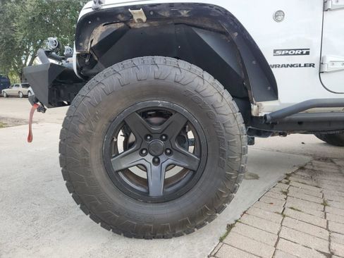 Used 2015 Jeep Wrangler Sport w/ Quick Order Package 24S image 17