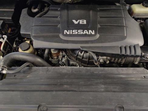 Used 2017 Nissan Titan S AWD/4WD image 30