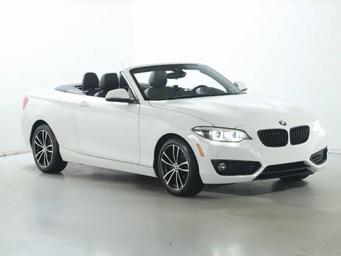 Used 2020 BMW 230i xDrive Convertible AWD/4WD image 13