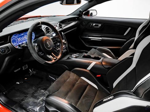 Used 2022 Ford Mustang Shelby GT500 w/ Technology Package RWD image 44