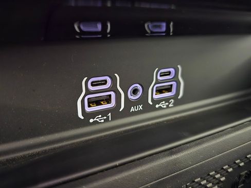 New 2026 RAM 2500 Laramie AWD/4WD image 35