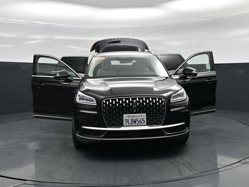 Used 2023 Lincoln Corsair Reserve w/ Equipment Group 201A FWD image 27