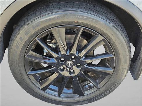 Used 2023 Nissan Murano SV w/ SV Midnight Edition Package FWD image 6