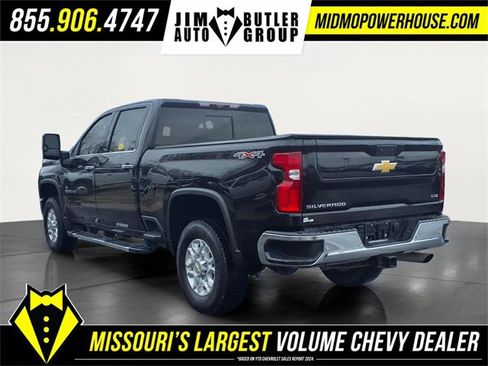 Used 2022 Chevrolet Silverado 2500 LTZ w/ LTZ Convenience Package image 27