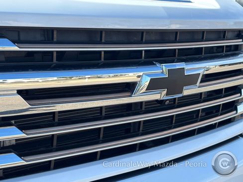 Used 2022 Chevrolet Silverado 3500 High Country image 9