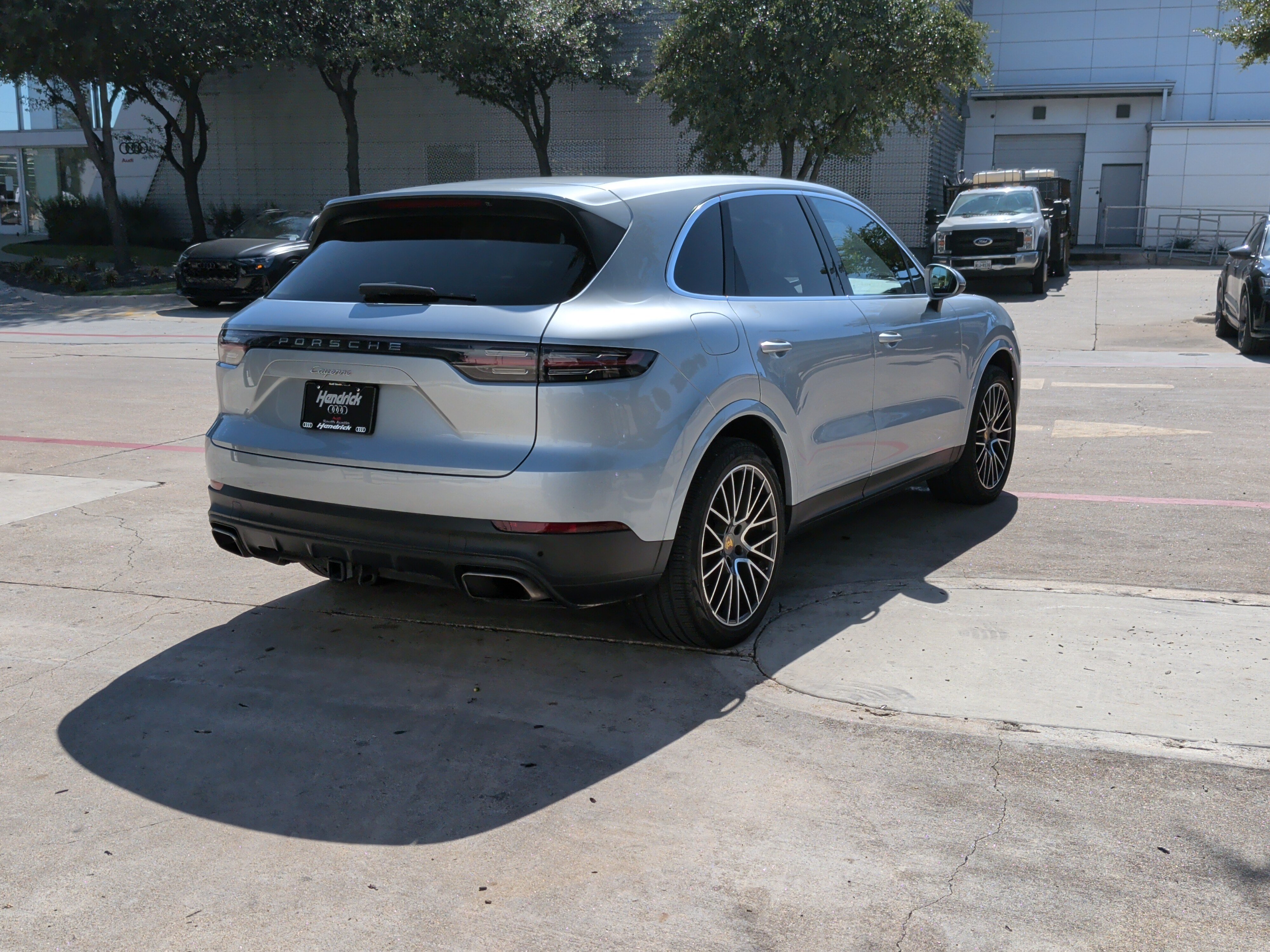 Used 2020 Porsche Cayenne AWD/4WD image 10