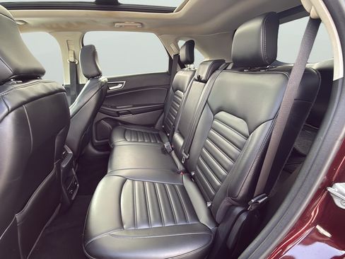 Used 2021 Ford Edge SEL w/ Convenience Package AWD/4WD image 24