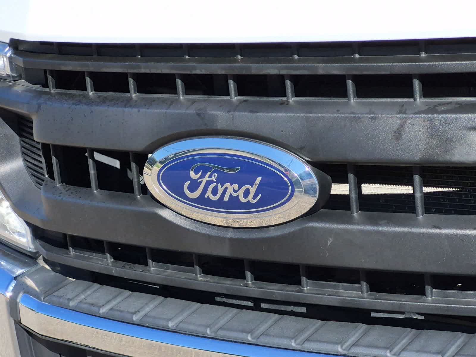 Used 2021 Ford F250 XL w/ Power Equipment Group AWD/4WD image 12