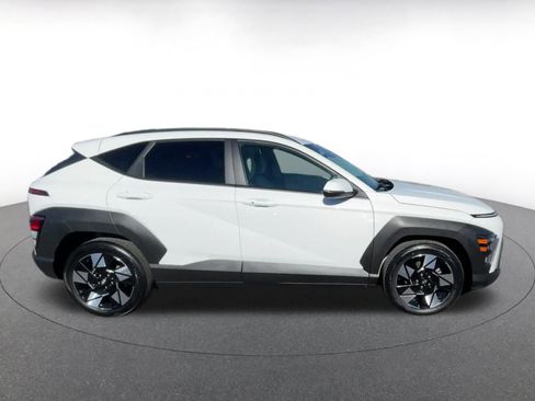 Used 2025 Hyundai Kona SEL image 16