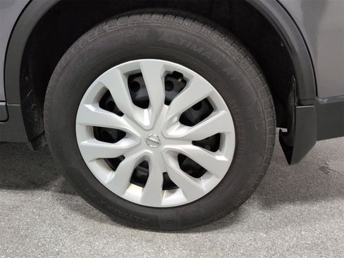 Used 2019 Nissan Rogue image 14