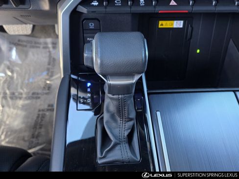 Used 2024 Toyota Tundra Platinum image 19