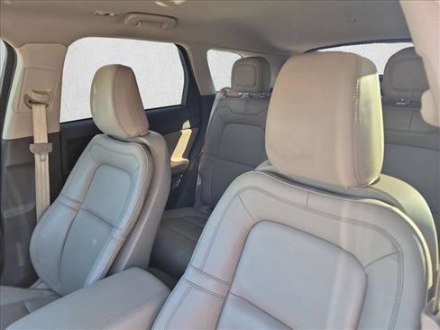 Used 2023 Lincoln Corsair FWD image 15