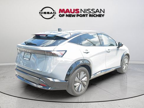 Used 2025 Nissan Ariya FWD image 18