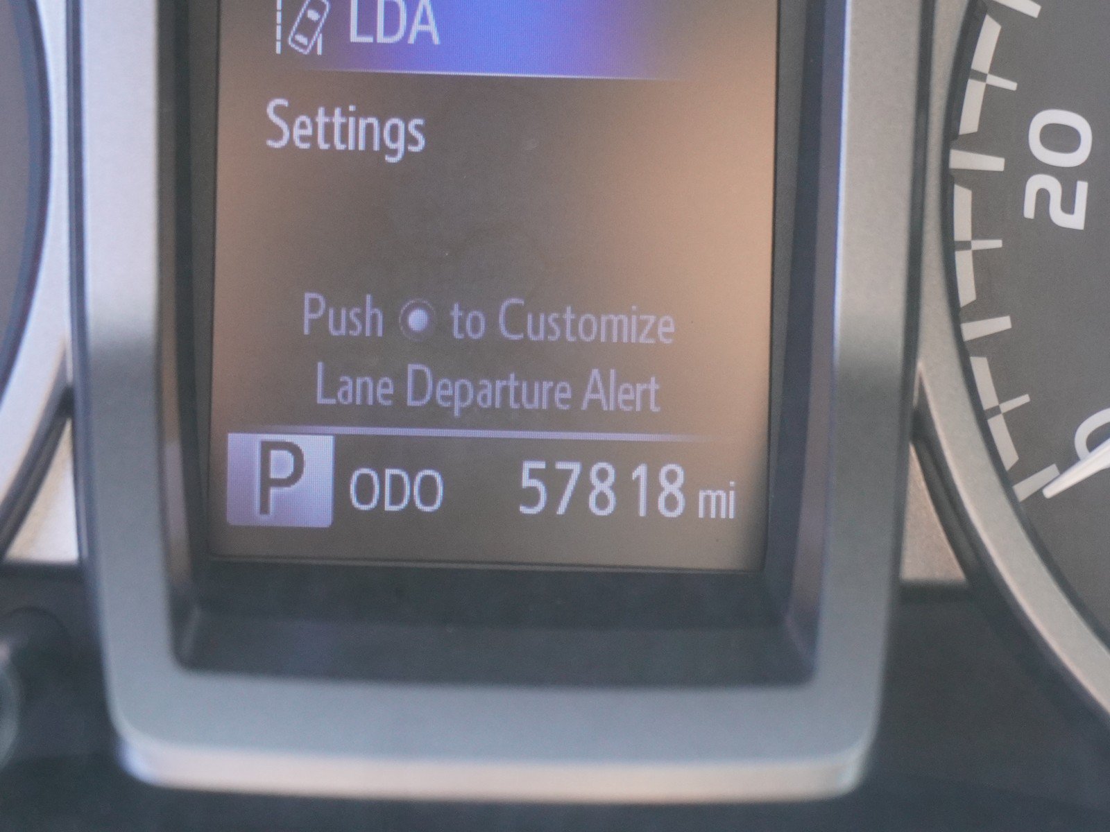 Used 2018 Toyota Tacoma SR5 RWD image 23