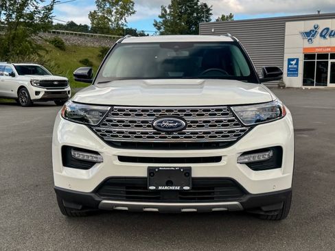 Used 2023 Ford Explorer Limited w/ Limited Technology Package AWD/4WD image 8