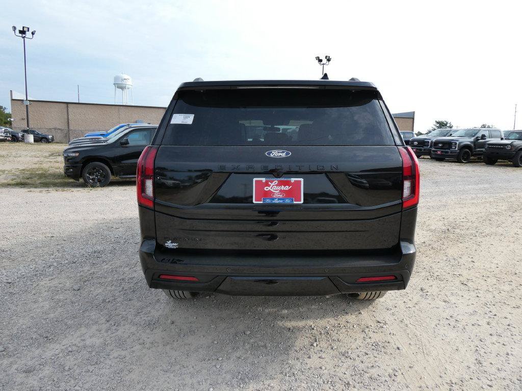 New 2027 Ford Expedition Platinum w/ Stealth Performance Package AWD/4WD image 6
