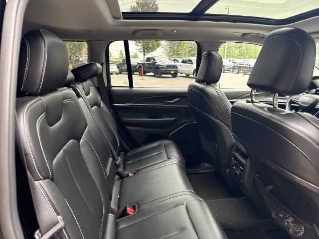 Used 2023 Jeep Grand Cherokee 4WD 4xe image 10