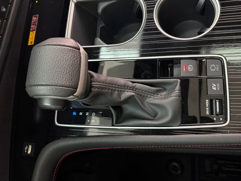 Used 2025 Toyota Sienna XSE image 16