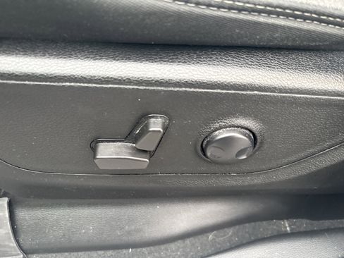 Used 2022 RAM 1500 Big Horn image 15