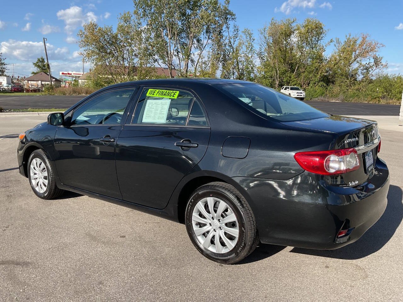 Used 2012 Toyota Corolla LE FWD image 4