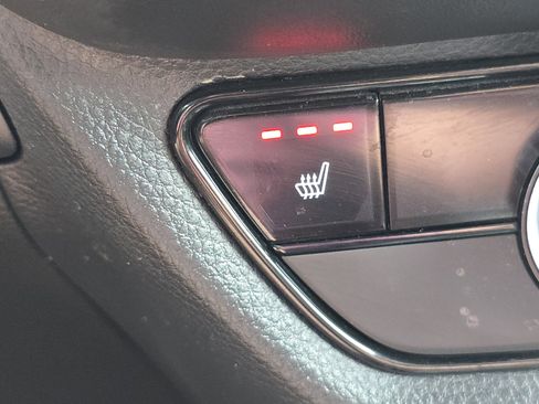 Used 2023 Honda HR-V Sport image 11