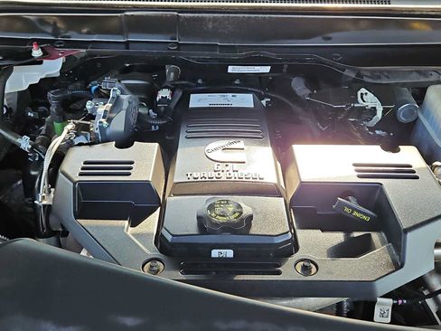 Used 2024 RAM 3500 Tradesman w/ Chrome Appearance Group AWD/4WD image 13