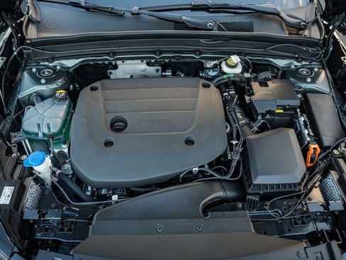 New 2026 Volvo XC40 B5 Ultra w/ Protection Package Premier image 19