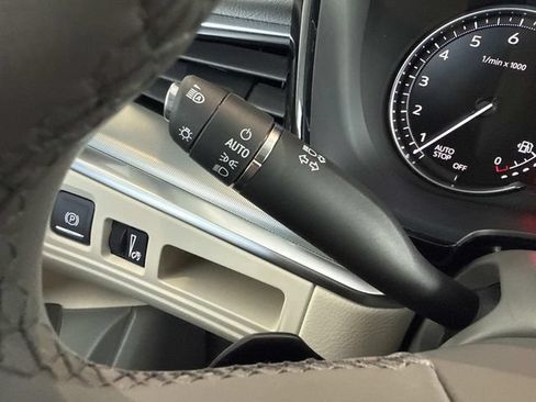 Certified 2024 Cadillac XT5 Premium Luxury w/ LPO, Floor Liner Package AWD/4WD image 41