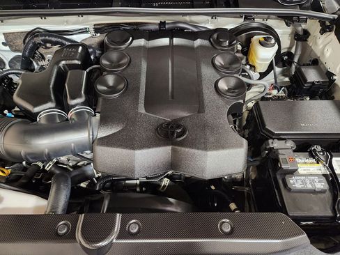 Used 2022 Toyota 4Runner SR5 image 49