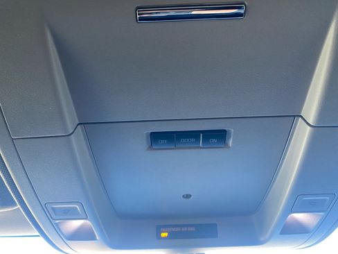 Used 2018 Chevrolet Silverado 1500 LT w/ All Star Edition image 19