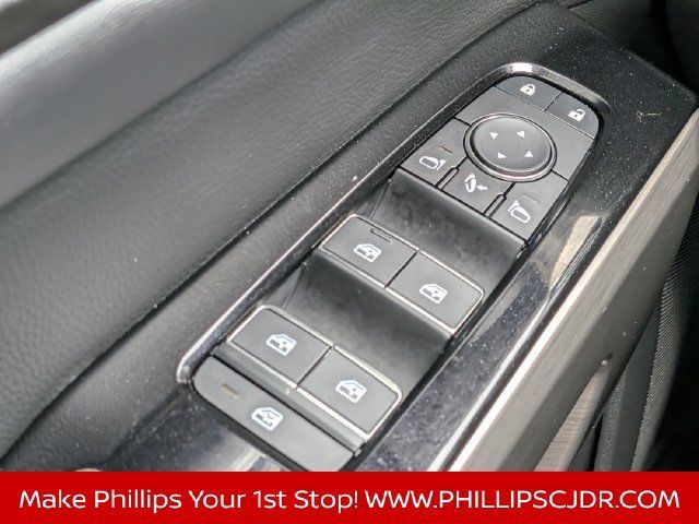 Used 2023 Nissan Pathfinder Platinum w/ Cargo Package AWD/4WD image 23