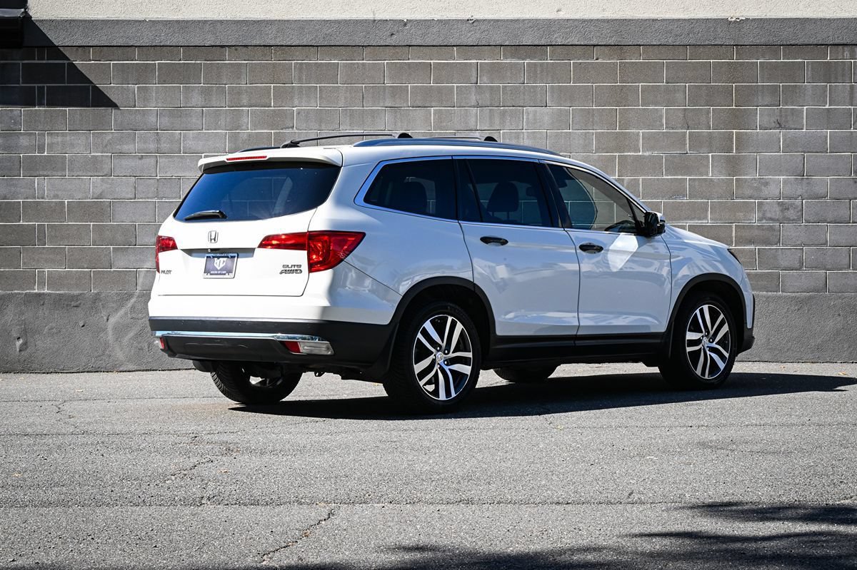 Used 2016 Honda Pilot Elite image 3
