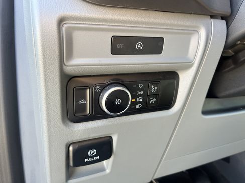 Used 2025 Ford F150 XLT w/ Equipment Group 301A Standard AWD/4WD image 17