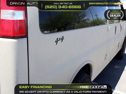 Used 2008 Chevrolet Express 3500 w/ LT Preferred Equipment Group image 12