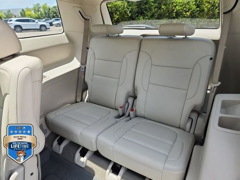 Certified 2021 GMC Acadia Denali w/ Denali Technology Package FWD image 10