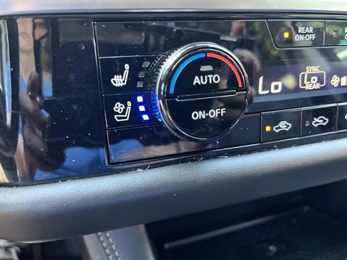 Used 2023 Nissan Pathfinder Platinum AWD/4WD image 41