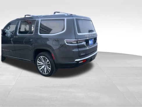 Used 2022 Jeep Grand Wagoneer Series III w/ Flexible Seating Group image 6