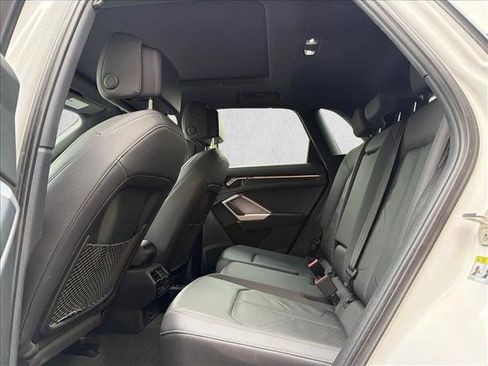 Used 2019 Audi Q3 2.0T Premium AWD/4WD image 24