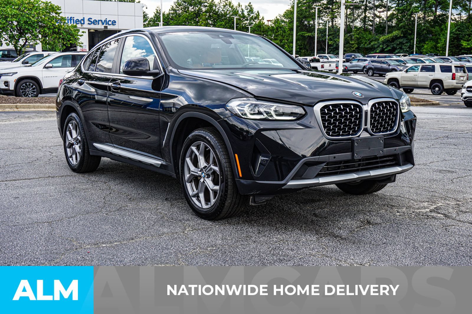 Used 2025 BMW X4 xDrive30i AWD/4WD image 5