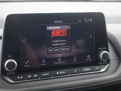 Certified 2025 Nissan Rogue SV w/ SV Premium Package FWD image 14