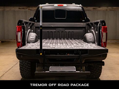 Used 2020 Ford F250 Lariat image 8