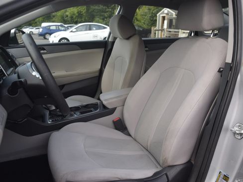 Used 2018 Hyundai Sonata SE FWD image 6