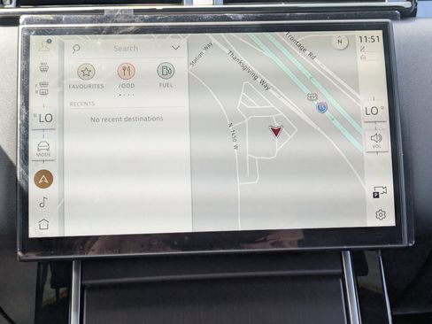 New 2026 Land Rover Range Rover Velar Dynamic SE image 15