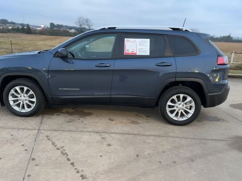 Used 2021 Jeep Cherokee Latitude image 6