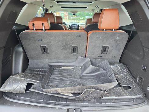 Used 2019 Chevrolet Traverse High Country w/ LPO, Floor Liner Package AWD/4WD image 8