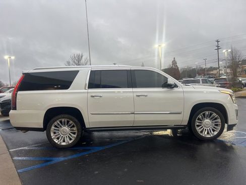 Used 2018 Cadillac Escalade ESV Platinum image 5