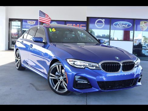 Used 2019 BMW 330i xDrive Sedan w/ M Sport Package AWD/4WD image 1