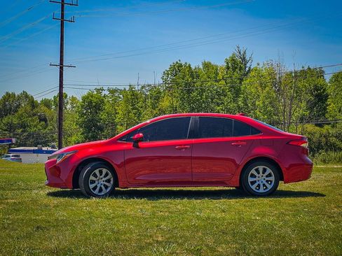 Used 2020 Toyota Corolla LE FWD image 6